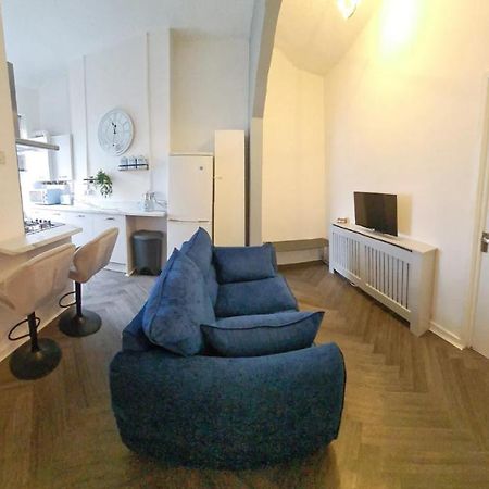 Entire 2 Bed Flat On 3Rd Floor Near City Centre & Stadium Cardiff Zewnętrze zdjęcie